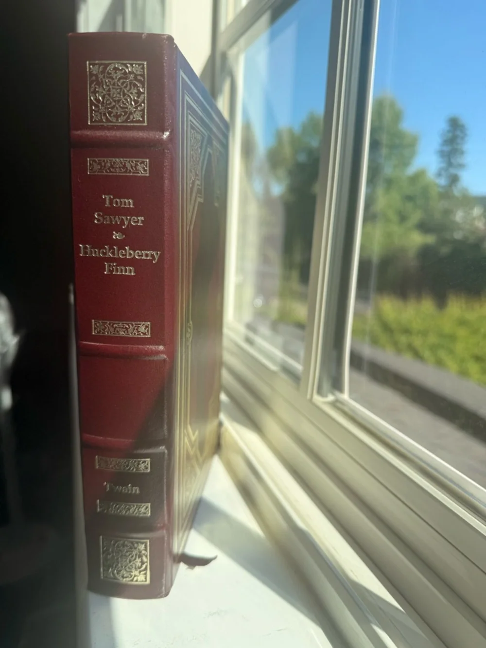Mark Twain: Tom Sawyer & Huckleberry Finn - Collector’s Edition Leather Bound